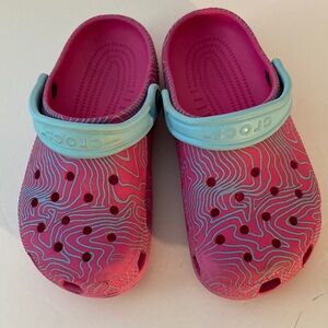 CROCS Kids' Swirl Pink and Light Blue Sandals